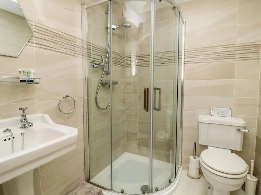 Decca Cottage Is Cheerful One Bedroom Cottage 约克
