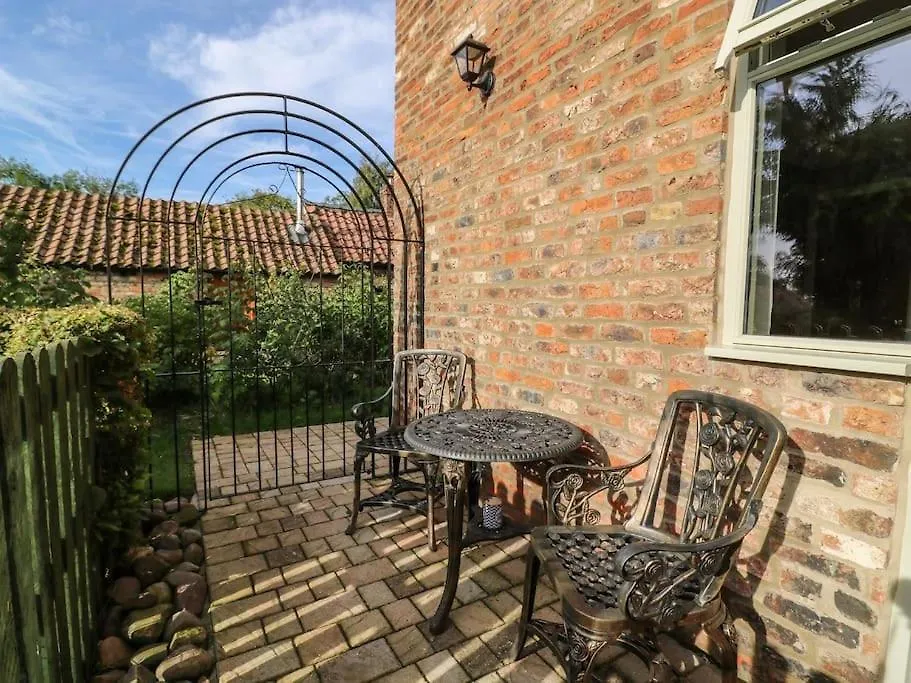Decca Cottage Is Cheerful One Bedroom Cottage 约克